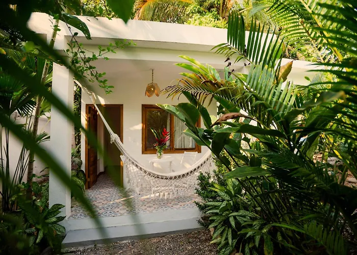 Casa Del Pavo Real Boutique Hotel Yoga & Spa Palomino